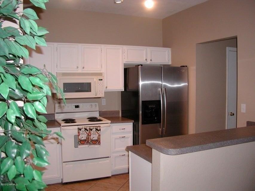 1601 N Saba St #332 - Photo 3 of 11