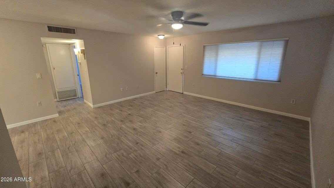 10601 W Bolivar Dr - Photo 5 of 40
