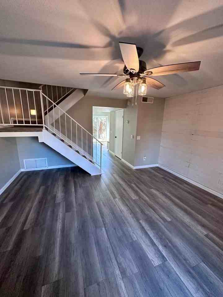 4901 E Kelton Ln #1063 - Photo 3 of 21
