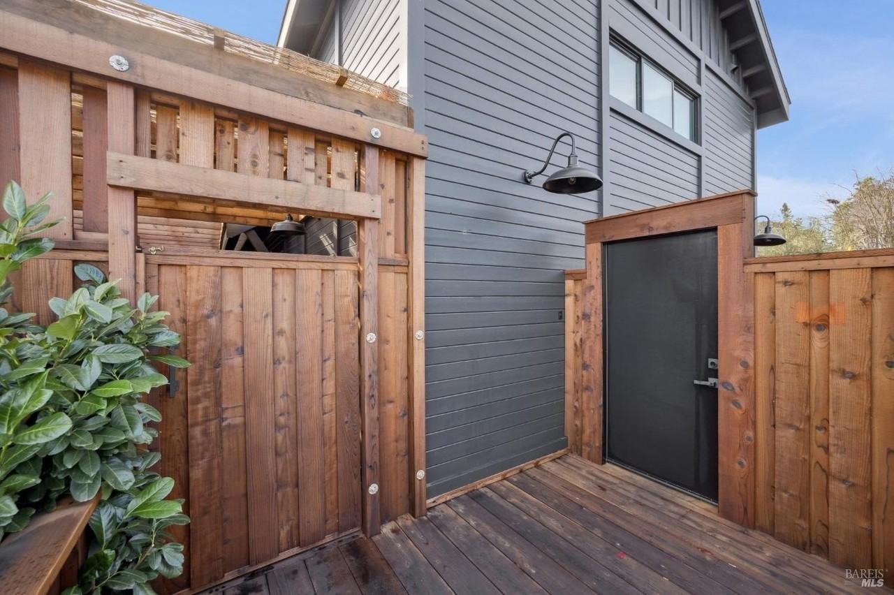 303 Bodega Ave - Photo 3 of 38