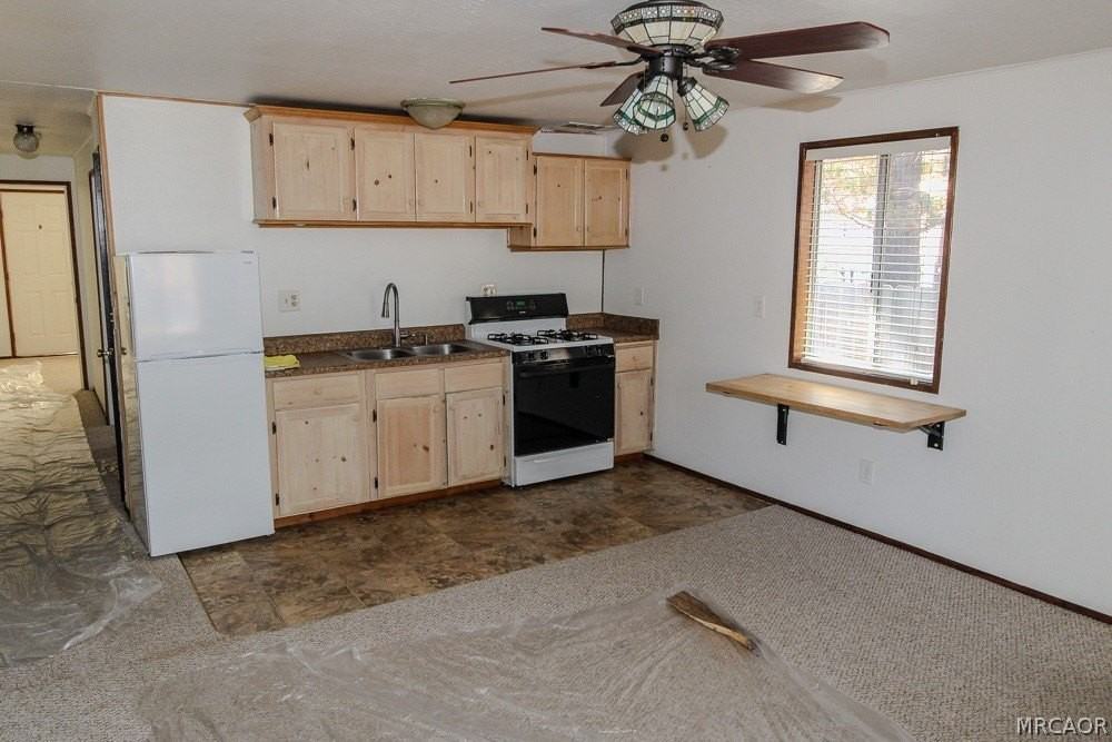 595 Vista Ave - Photo 4 of 16