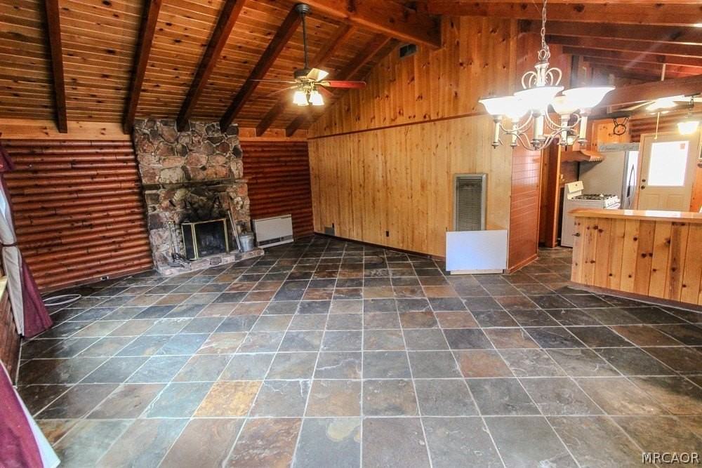 39438 Ruby Ln - Photo 2 of 20