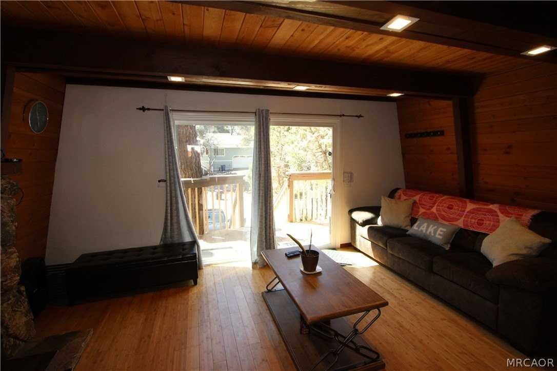 255 Riverside Ave - Photo 3 of 19