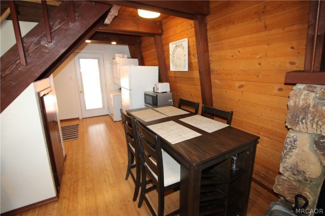 255 Riverside Ave - Photo 5 of 19