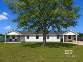 featured image of 1924 N Pine St