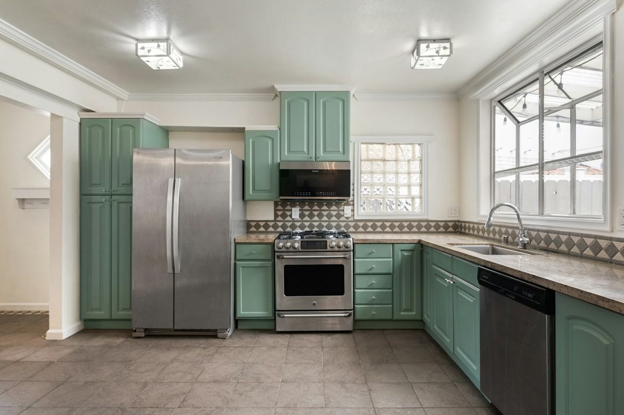 339 Avenue F - Photo 2 of 24