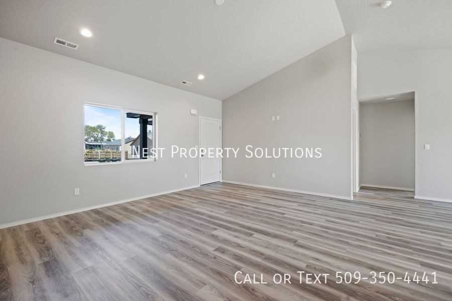 913 N Washington Ct - Photo 5 of 28