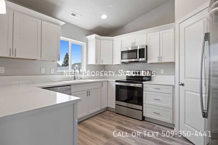 913 N Washington Ct - Photo 7 of 28