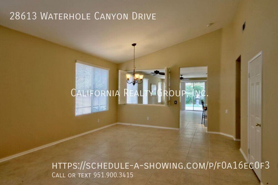 28613 Waterhole Canyon Dr - Photo 3 of 20