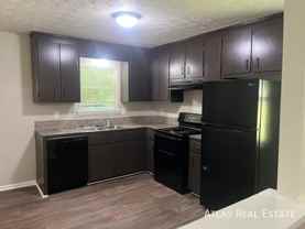 200 N Bluff Rd - Photo 1 of 1