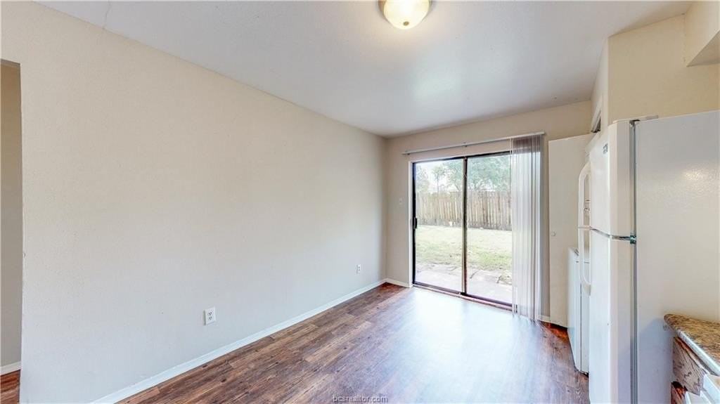 303 Manuel Dr #B - Photo 7 of 17