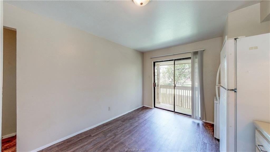 303 Manuel Dr #C - Photo 7 of 33