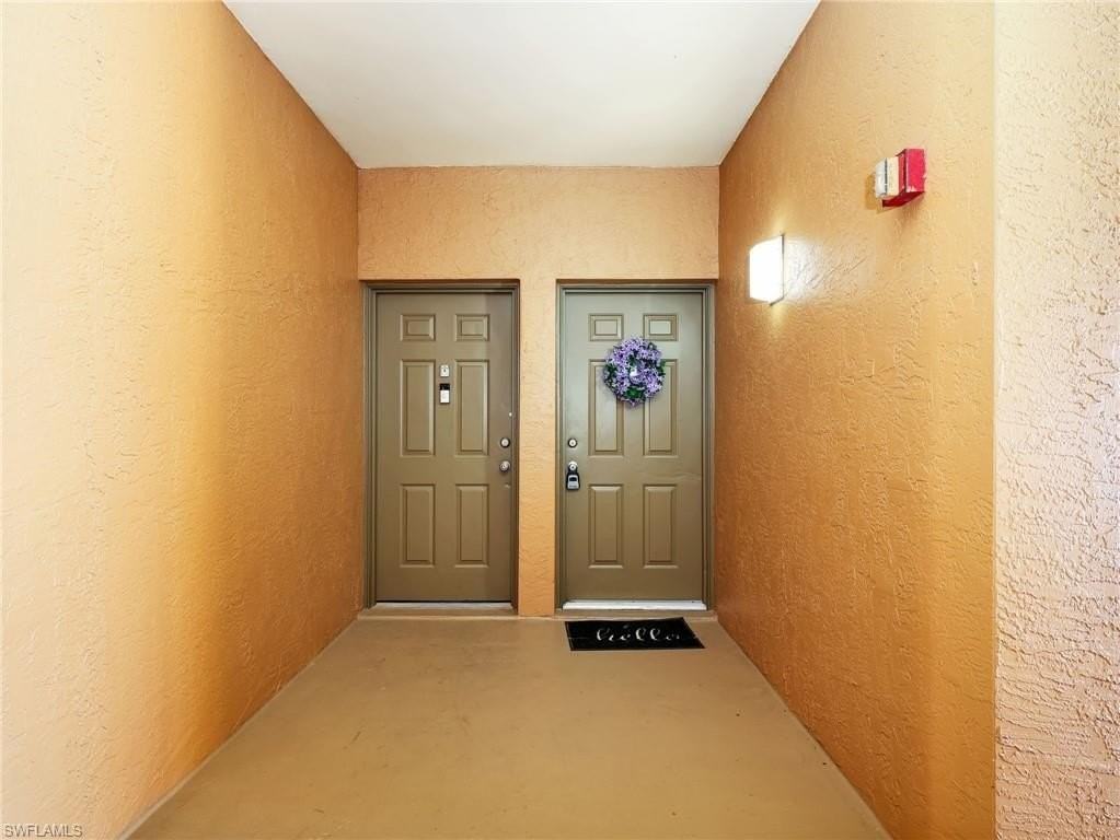 1205 Reserve Way Apt 302 - Photo 4 of 31