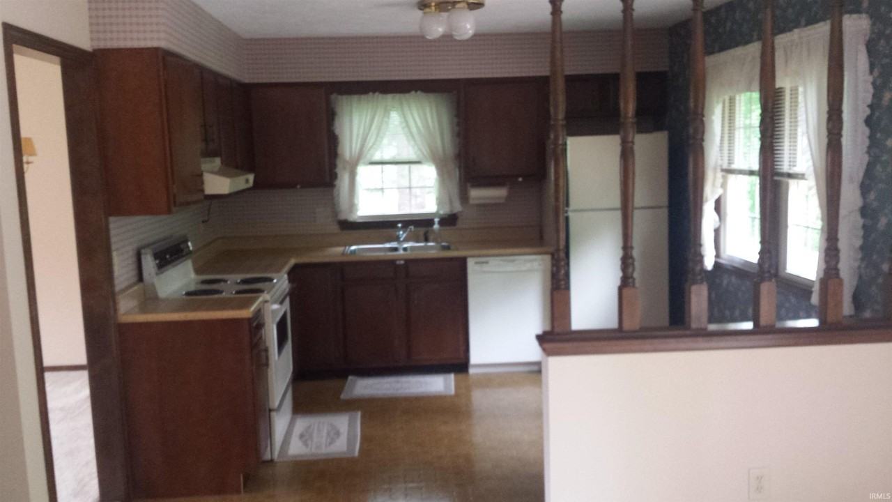 1504 E Bradshire St - Photo 4 of 13