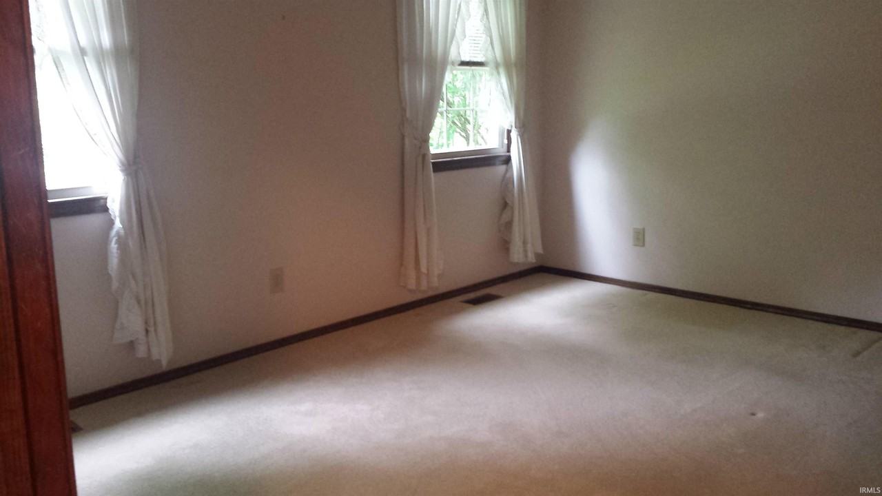 1504 E Bradshire St - Photo 7 of 13