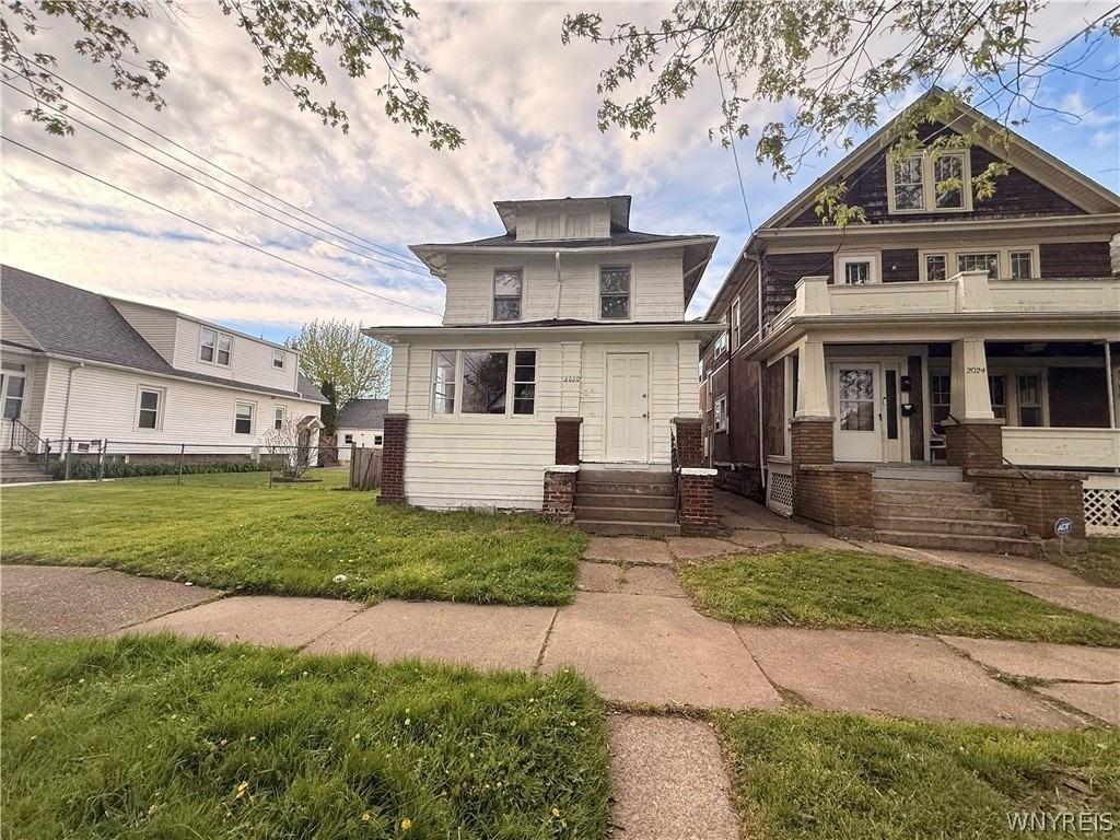 2020 Forest Ave - Photo 2 of 20