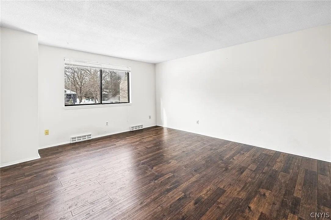 364 Cameco Cir - Photo 4 of 22