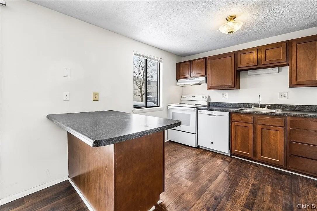 364 Cameco Cir - Photo 7 of 22