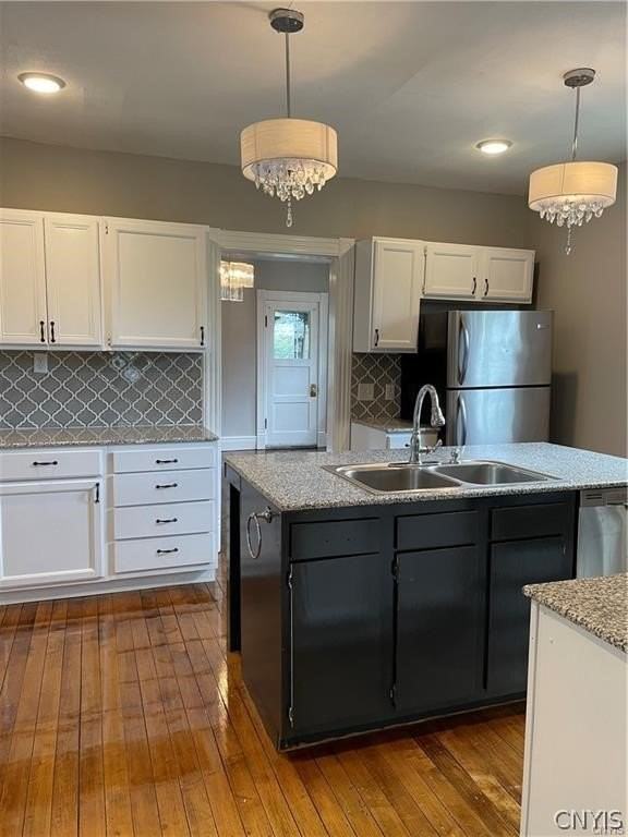347 Douglas St - Photo 5 of 11