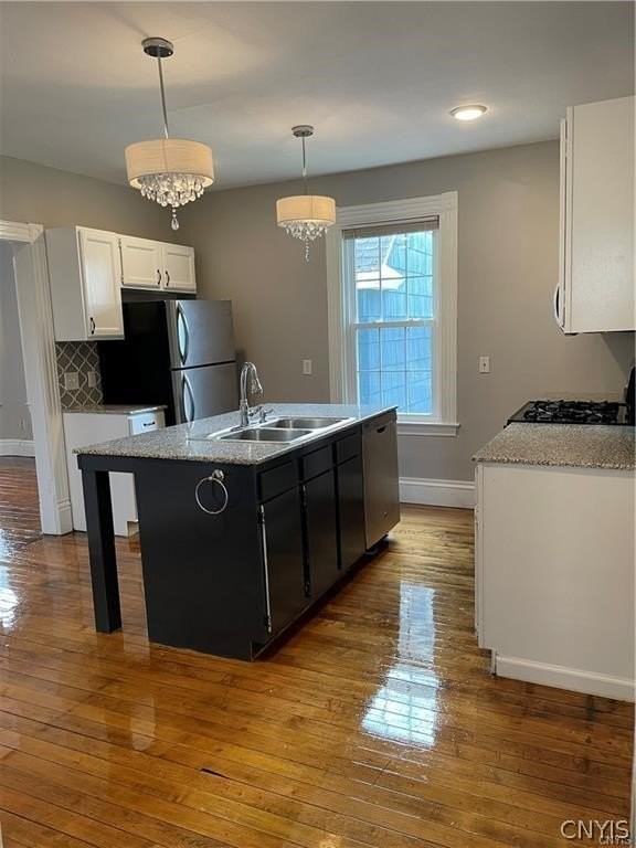 347 Douglas St - Photo 6 of 11
