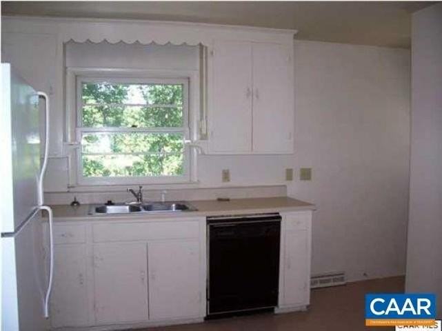 2222 Center Ave #A - Photo 6 of 10
