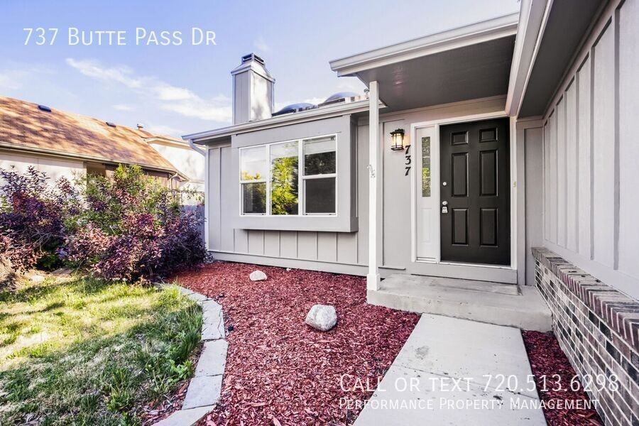 737 Butte Pass Dr - Photo 2 of 17