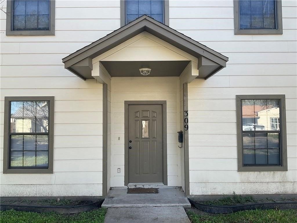 309 Rosebud Ave #D - Photo 2 of 10