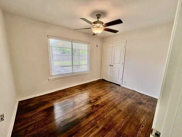 929 Dolphin Pl - Photo 7 of 13