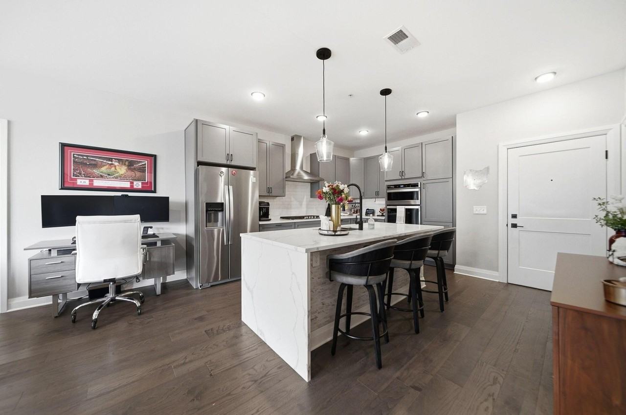 751 N 6th St #205 - Photo 6 of 46