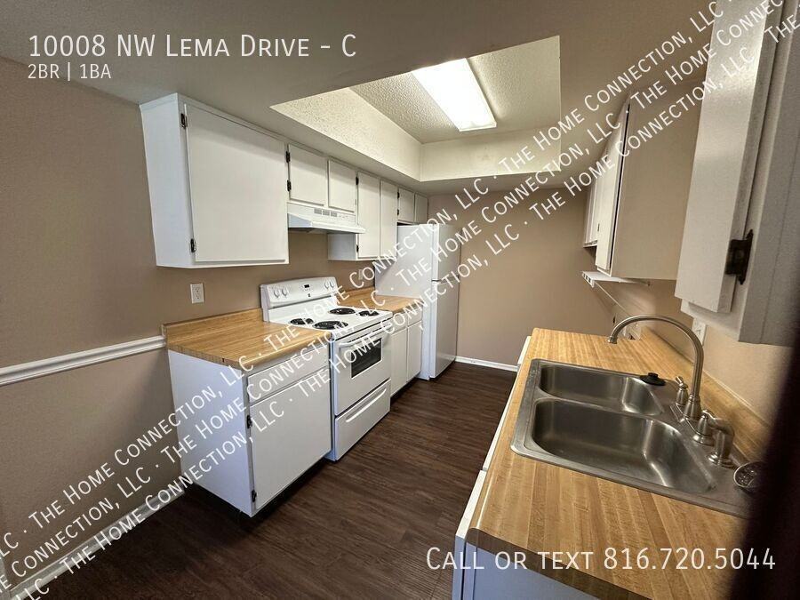10008 Nw Lema Dr #C - Photo 3 of 14