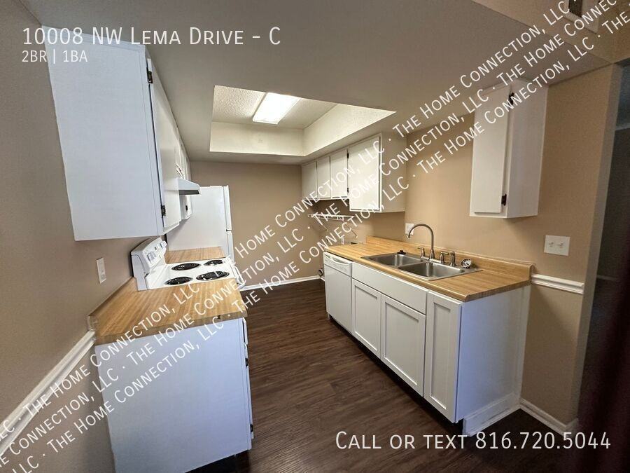 10008 Nw Lema Dr #C - Photo 4 of 14