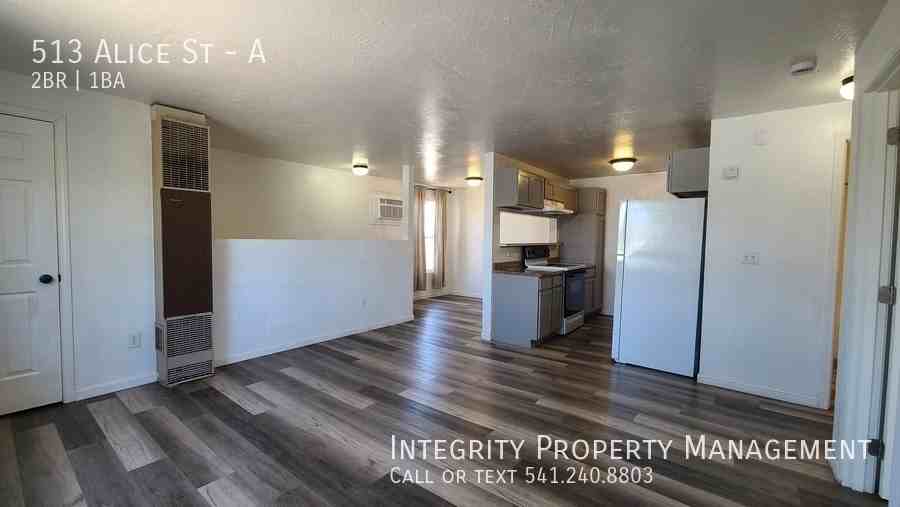 513 Alice St #A - Photo 3 of 12