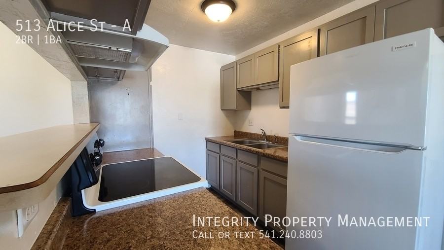 513 Alice St #A - Photo 5 of 12
