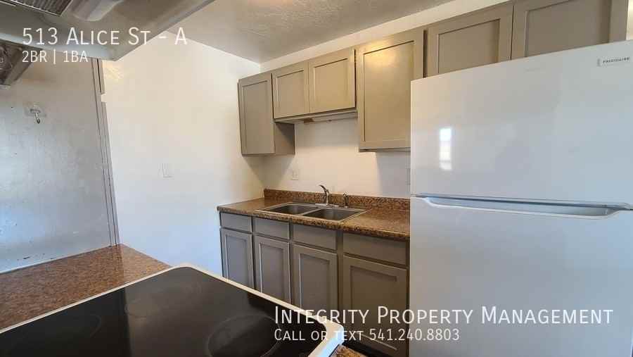 513 Alice St #A - Photo 6 of 12