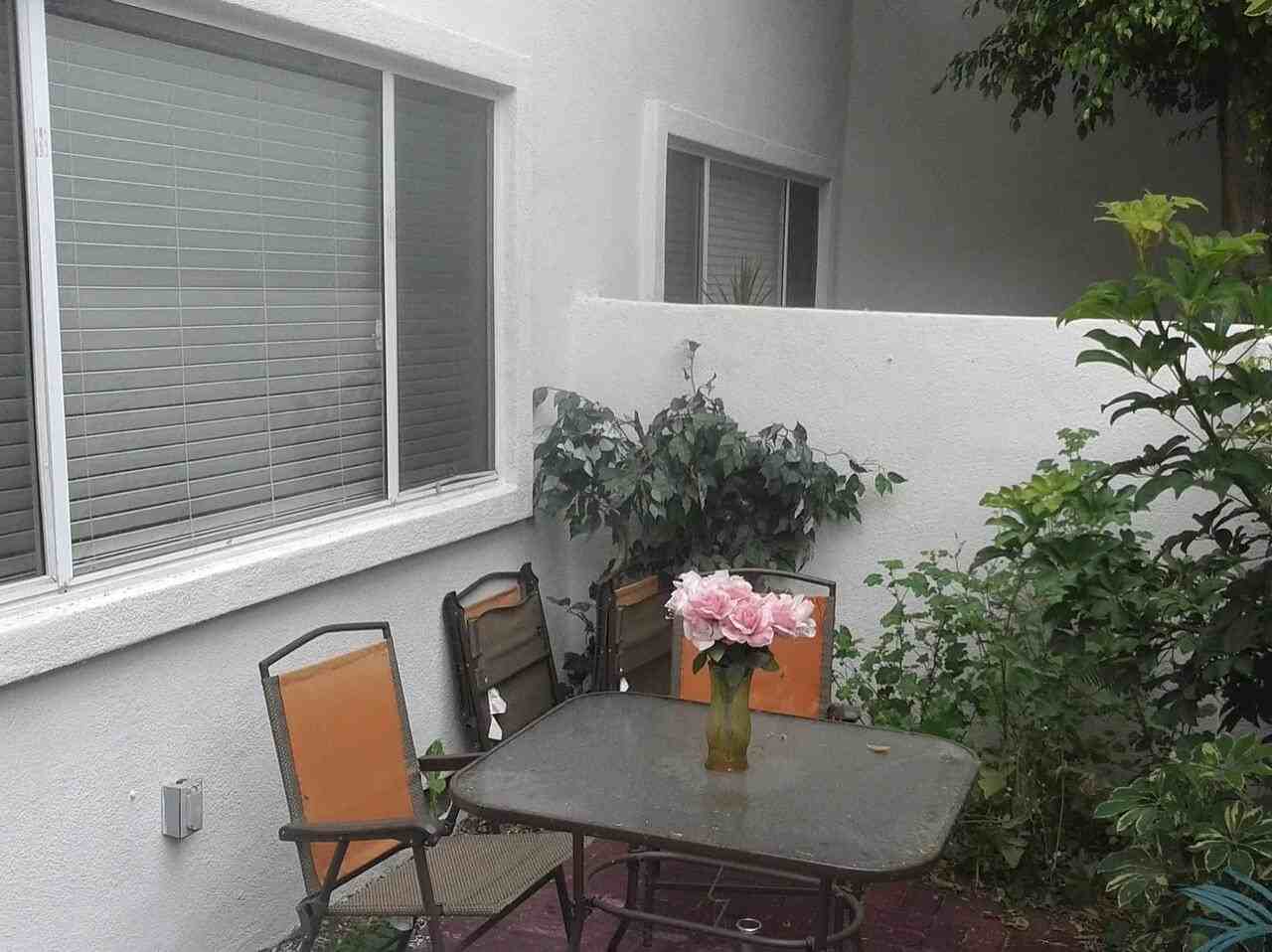 18555 Collins St #C8 - Photo 4 of 32
