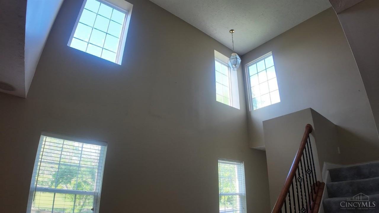 3505 Thorngate Dr - Photo 5 of 26