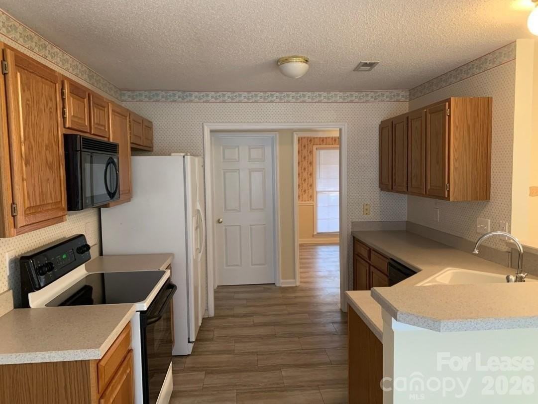 4319 Wynborough Ln - Photo 2 of 29