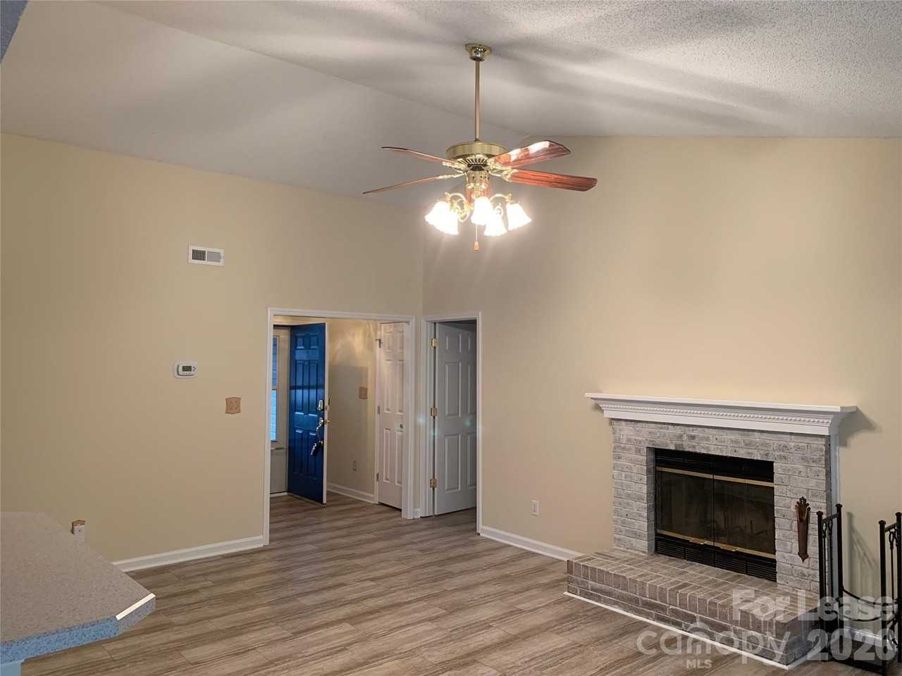 4319 Wynborough Ln - Photo 6 of 29
