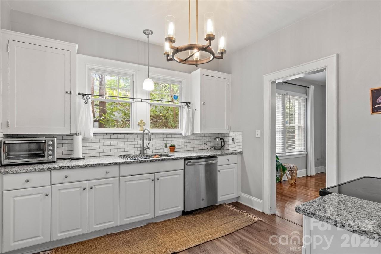 2308 Carmine St - Photo 2 of 3