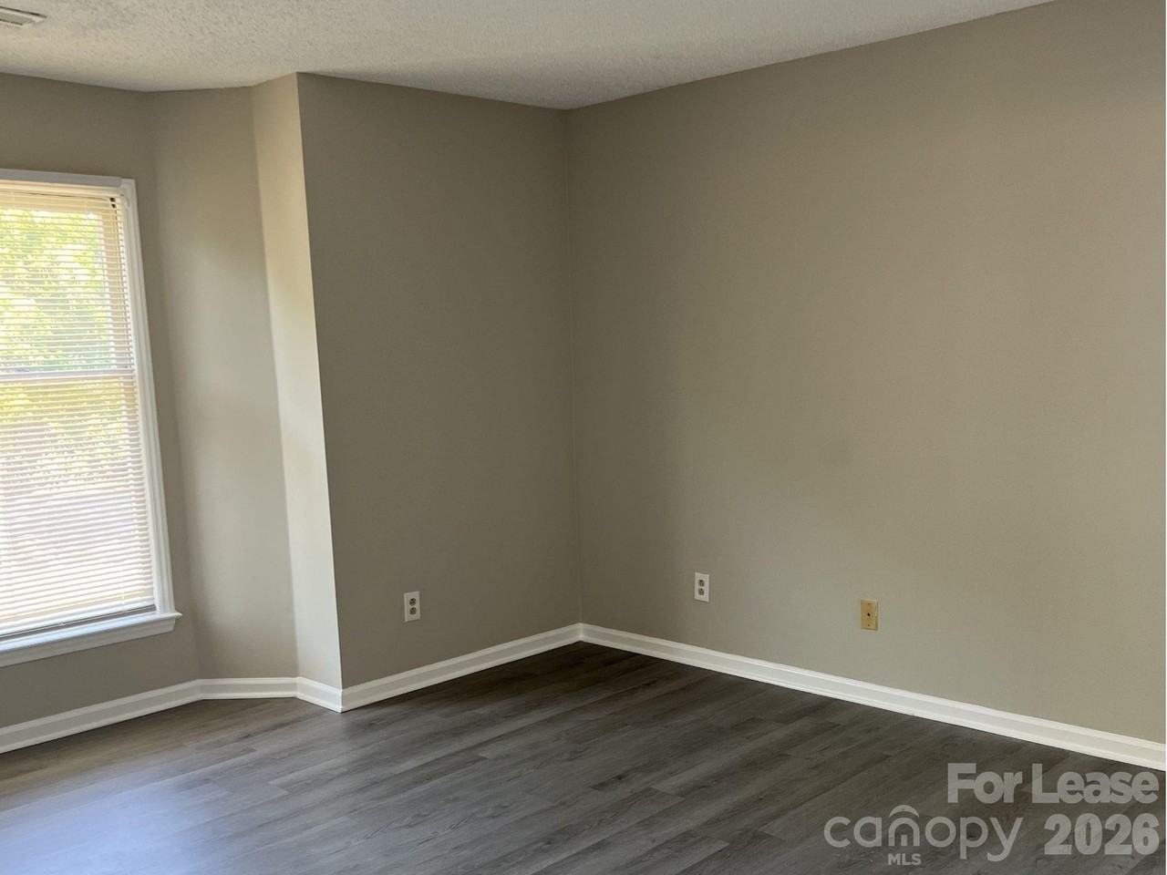 7344 Rose Terrace Ct - Photo 4 of 9