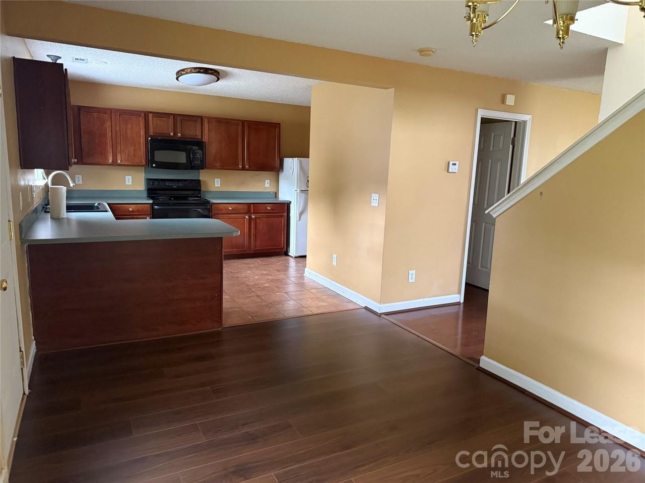 3327 Buckvalley Dr - Photo 5 of 17