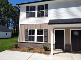 featured image of 1413 Arden Ave