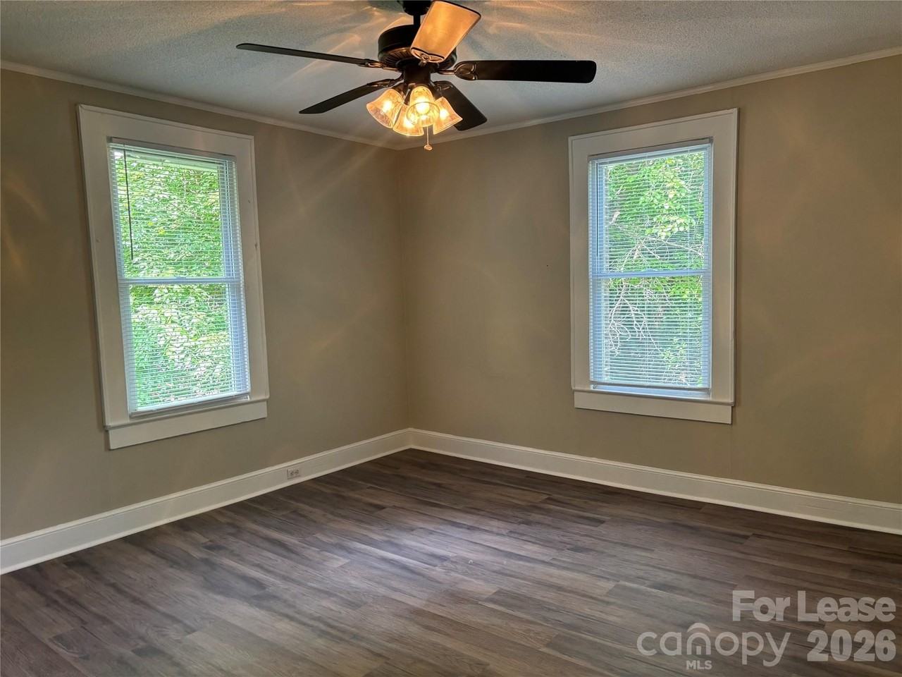 975 Old Charlotte Rd - Photo 6 of 28