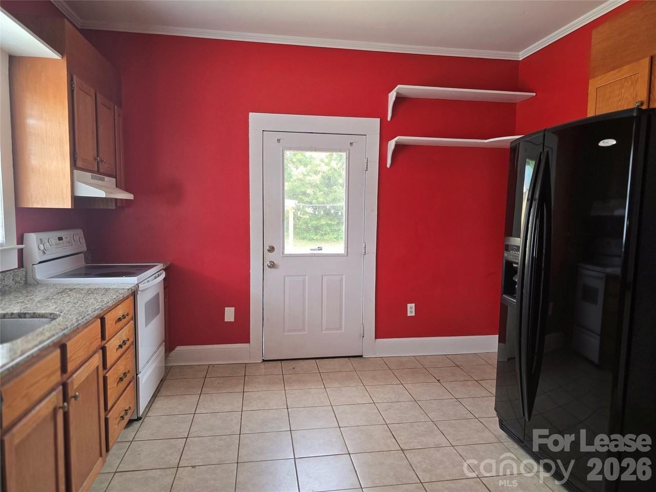 123 Charleston Dr - Photo 6 of 15