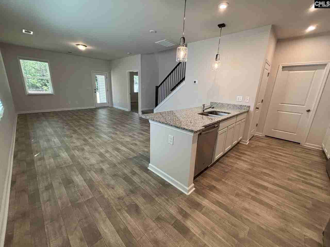 424 Lady Liberty Way - Photo 2 of 21