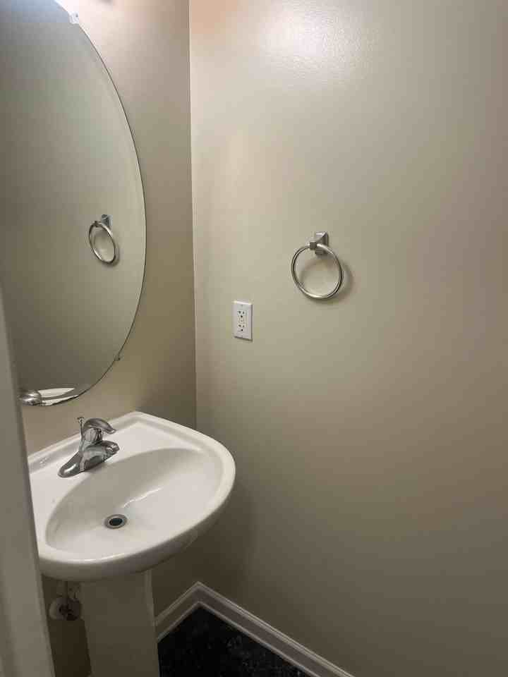 7940 Shadow Oak Dr - Photo 5 of 14