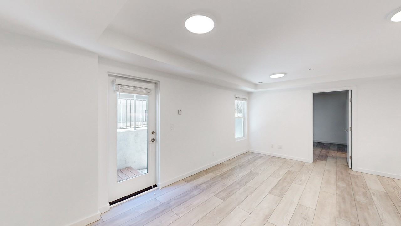 748 Page St #11 - Photo 5 of 19
