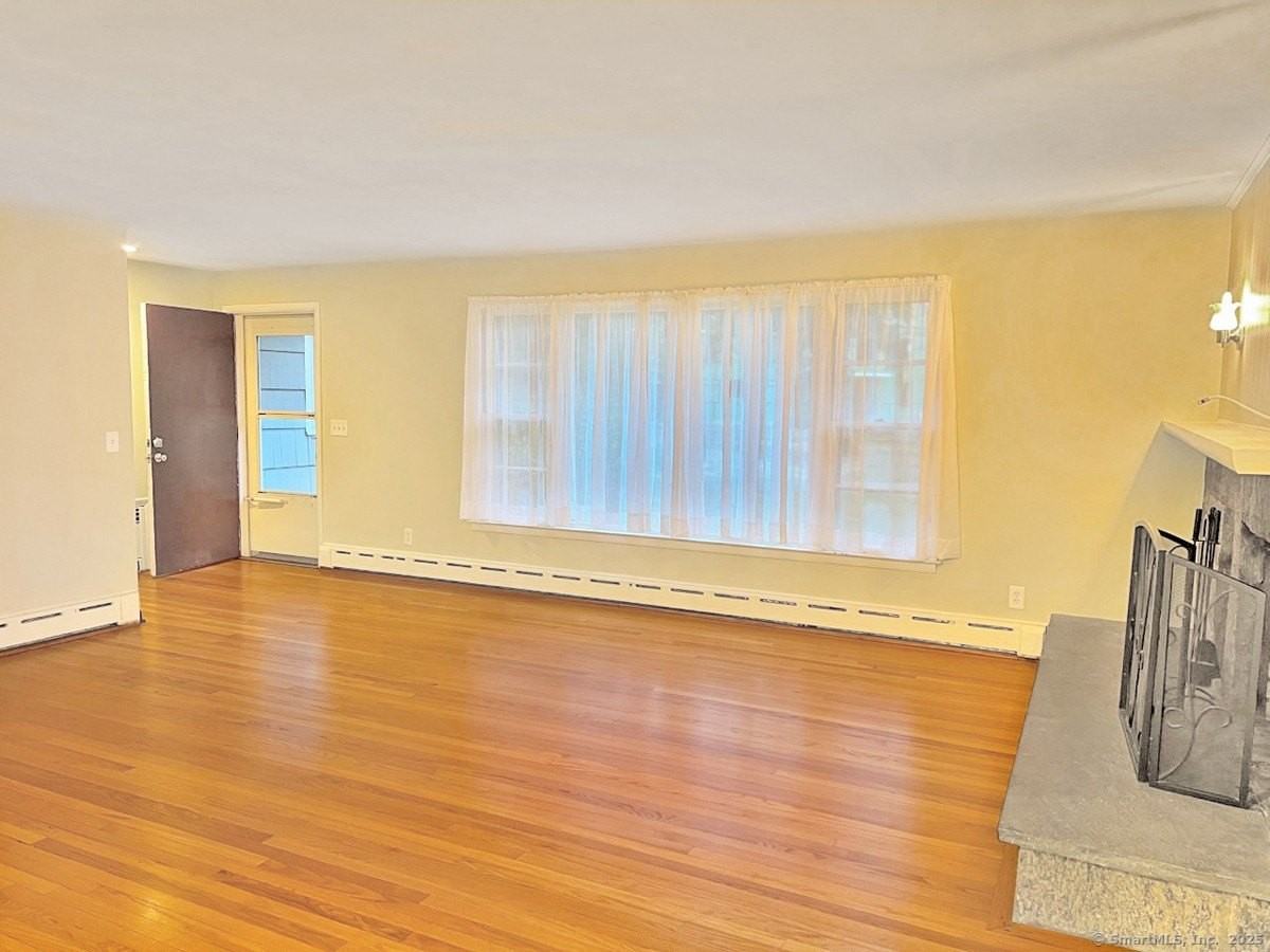 27 Westway Rd - Photo 4 of 23
