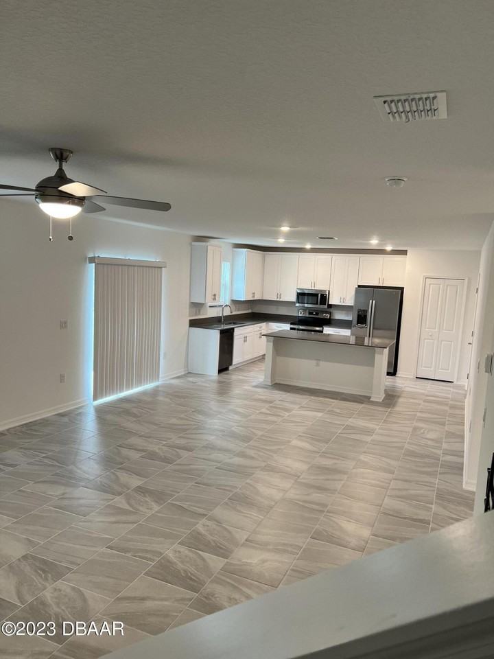 1098 Pacific Dunes Ct - Photo 2 of 37