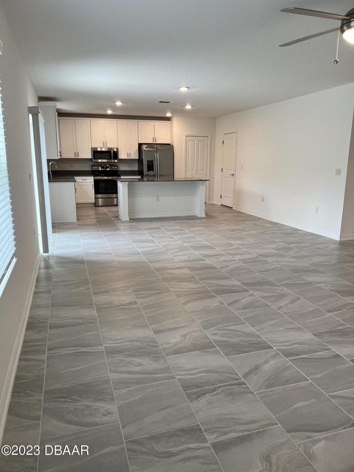 1098 Pacific Dunes Ct - Photo 6 of 37